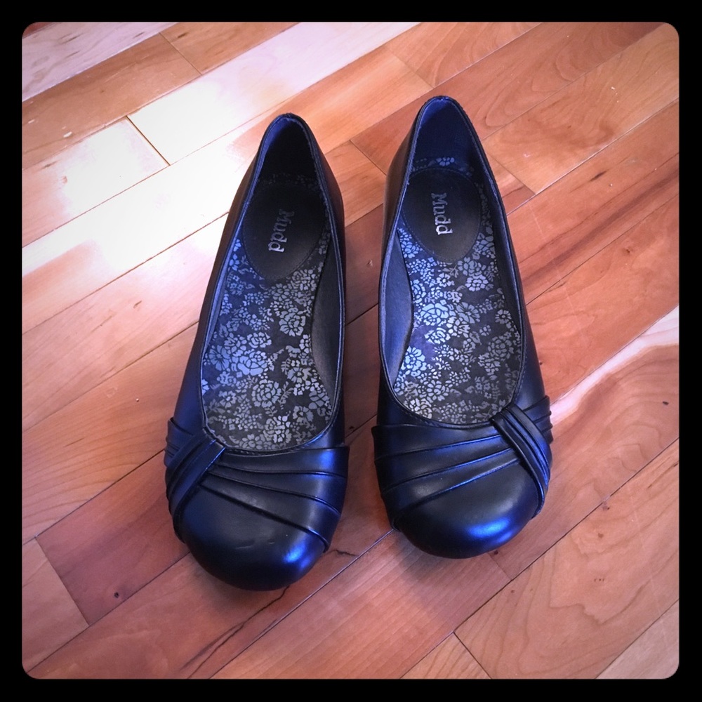 Black flats